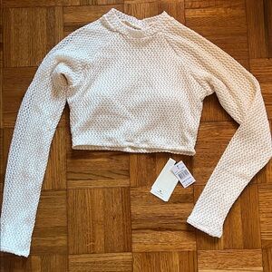 Rip Curl White Textured Long Sleeve crop rash gaurd top